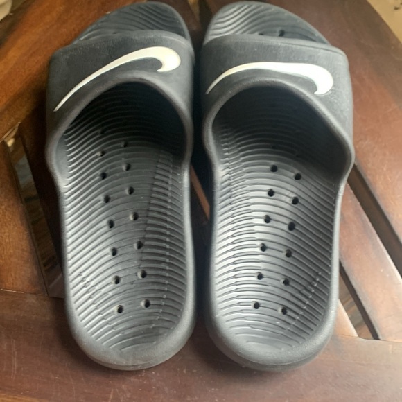 Nike Black Swoop Slides Unisex Pool Beach Water Sandals Shoes Men’s 6 Women’s 7 - Picture 5 of 8